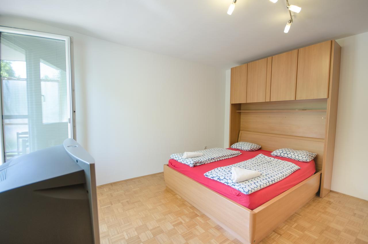 Apartment Near The Train Station ลูบลิยานา ภายนอก รูปภาพ