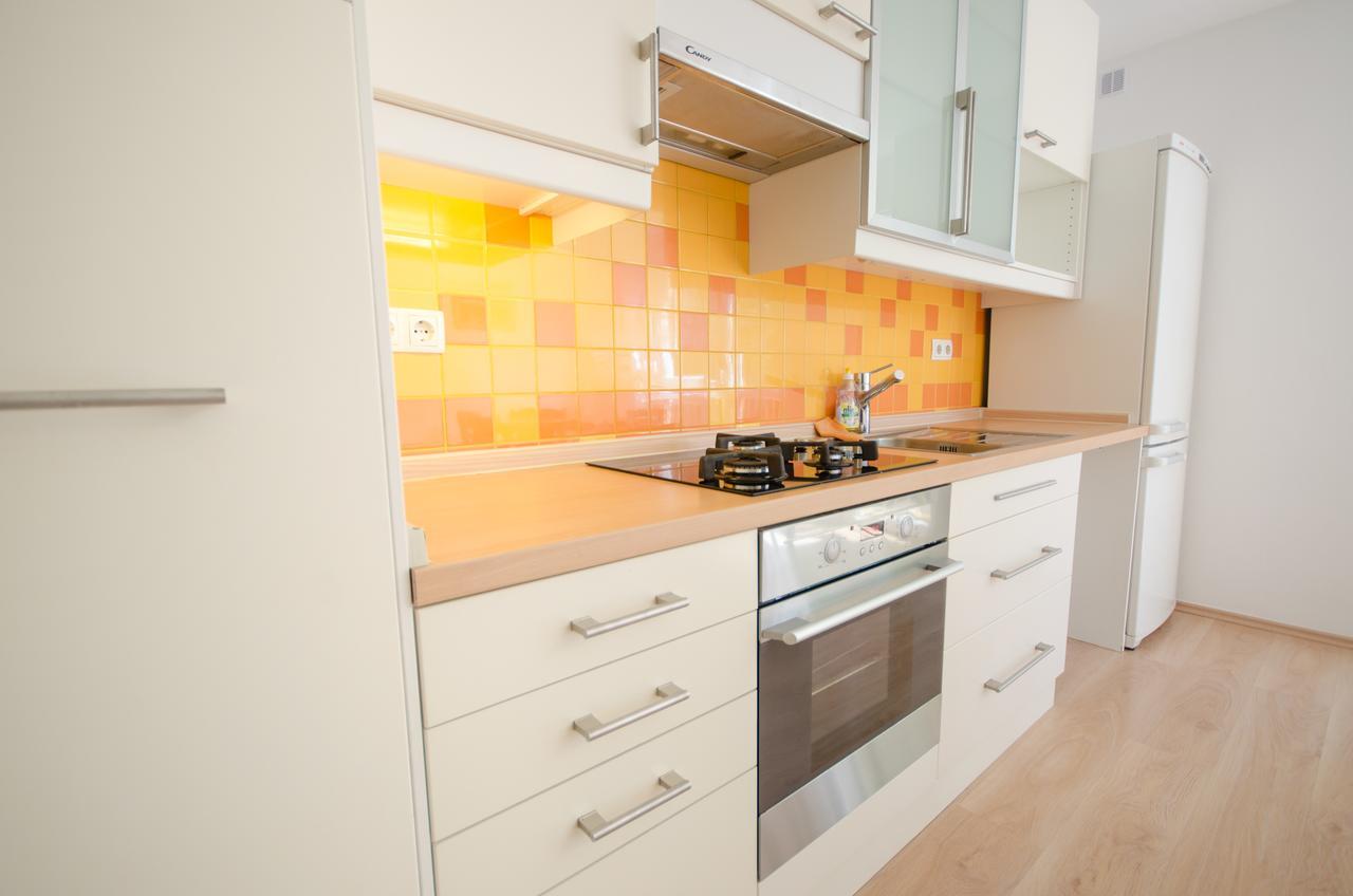 Apartment Near The Train Station ลูบลิยานา ภายนอก รูปภาพ