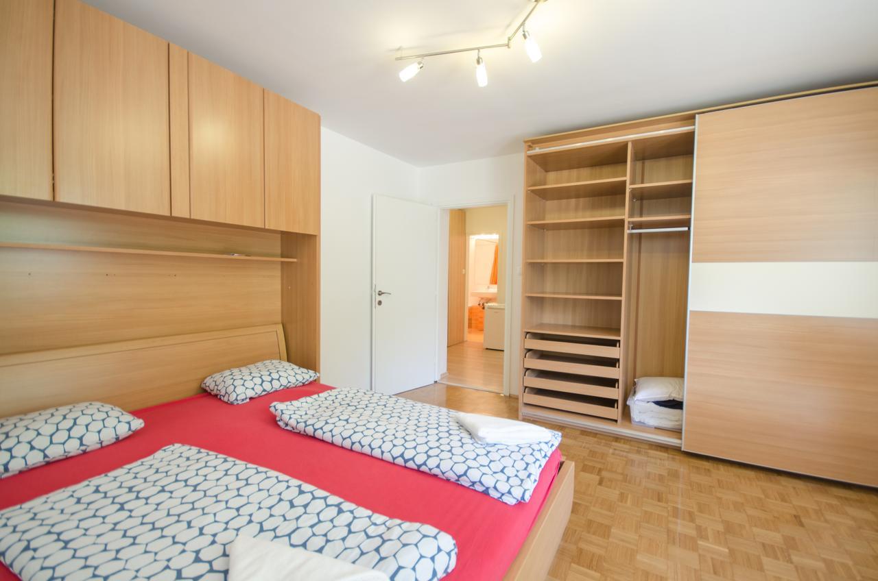 Apartment Near The Train Station ลูบลิยานา ภายนอก รูปภาพ